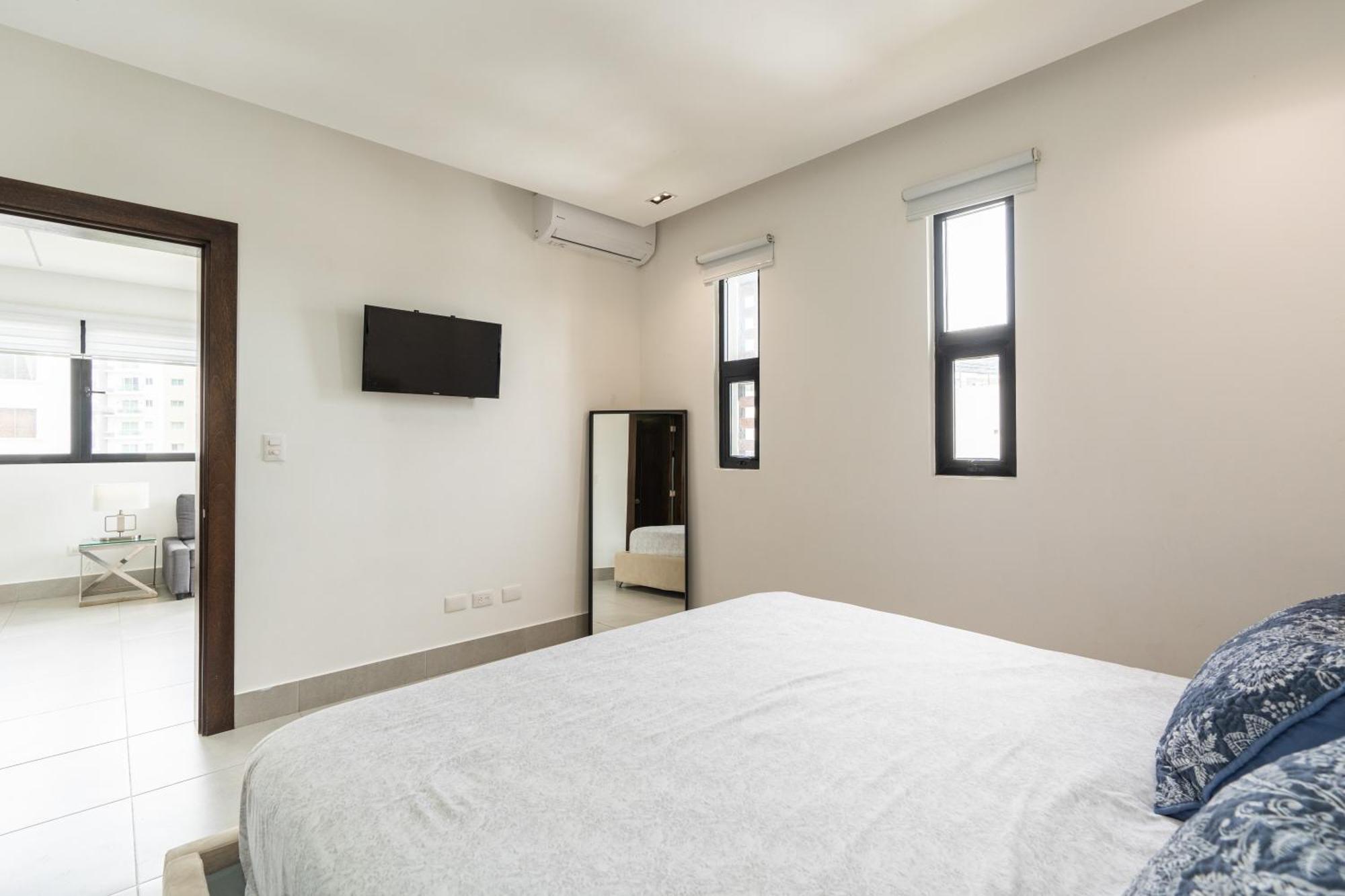 Modern Luxury Condo With Rooftop Pool & Gym Santiago De Los Caballeros Buitenkant foto